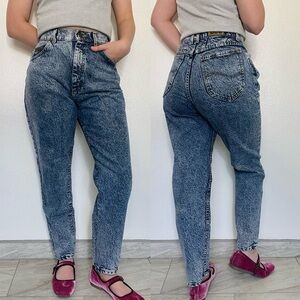 Lee | Vintage 80s 90s Curvy Petite High-Waist Acid-Washed Tapered Mom Jeans